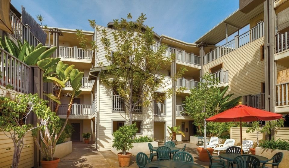 Entertainment Community Fund: The Palm View Apartments